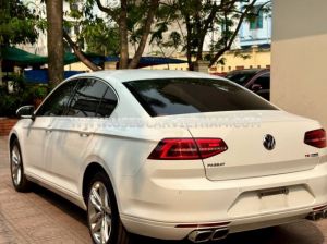 Xe Volkswagen Passat 1.8 AT Bluemotion 2017