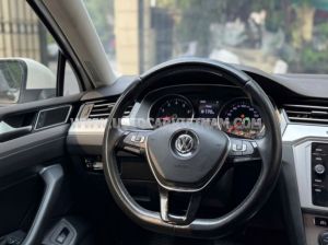Xe Volkswagen Passat 1.8 AT Bluemotion 2017