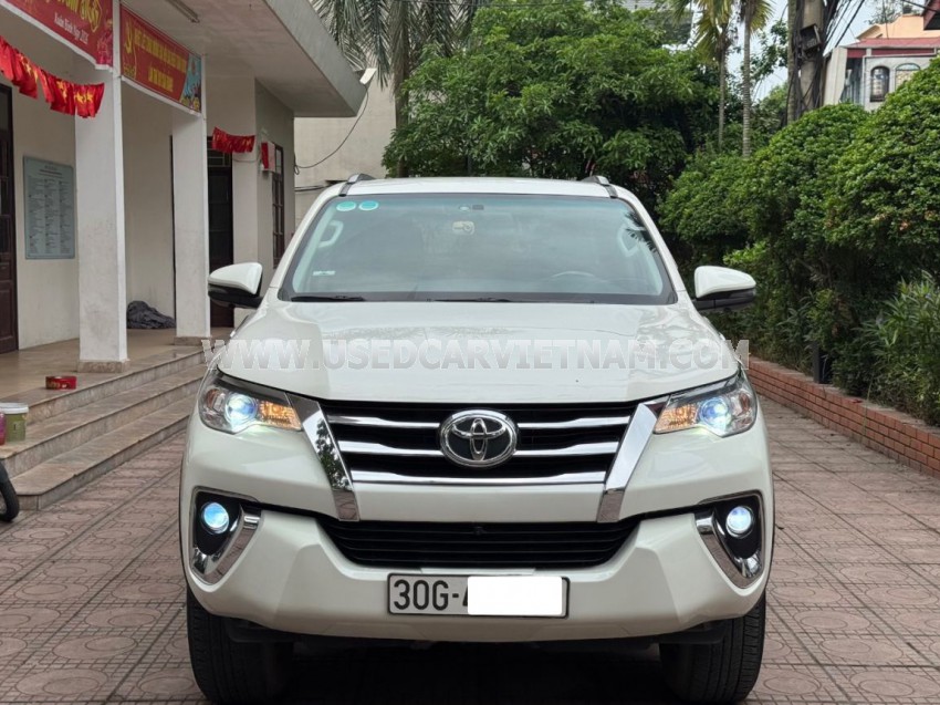 Toyota Fortuner 2.7V 4x2 AT 2018