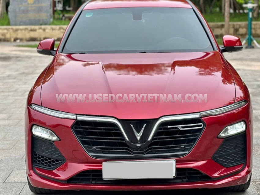 VinFast Lux A 2.0 Base 2.0 AT